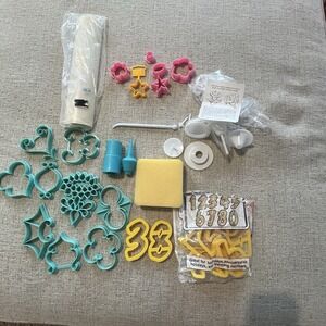 Wilton Vintage Fondant Tools‎ Cake Decorating Supplies Cutters Lily Nails More